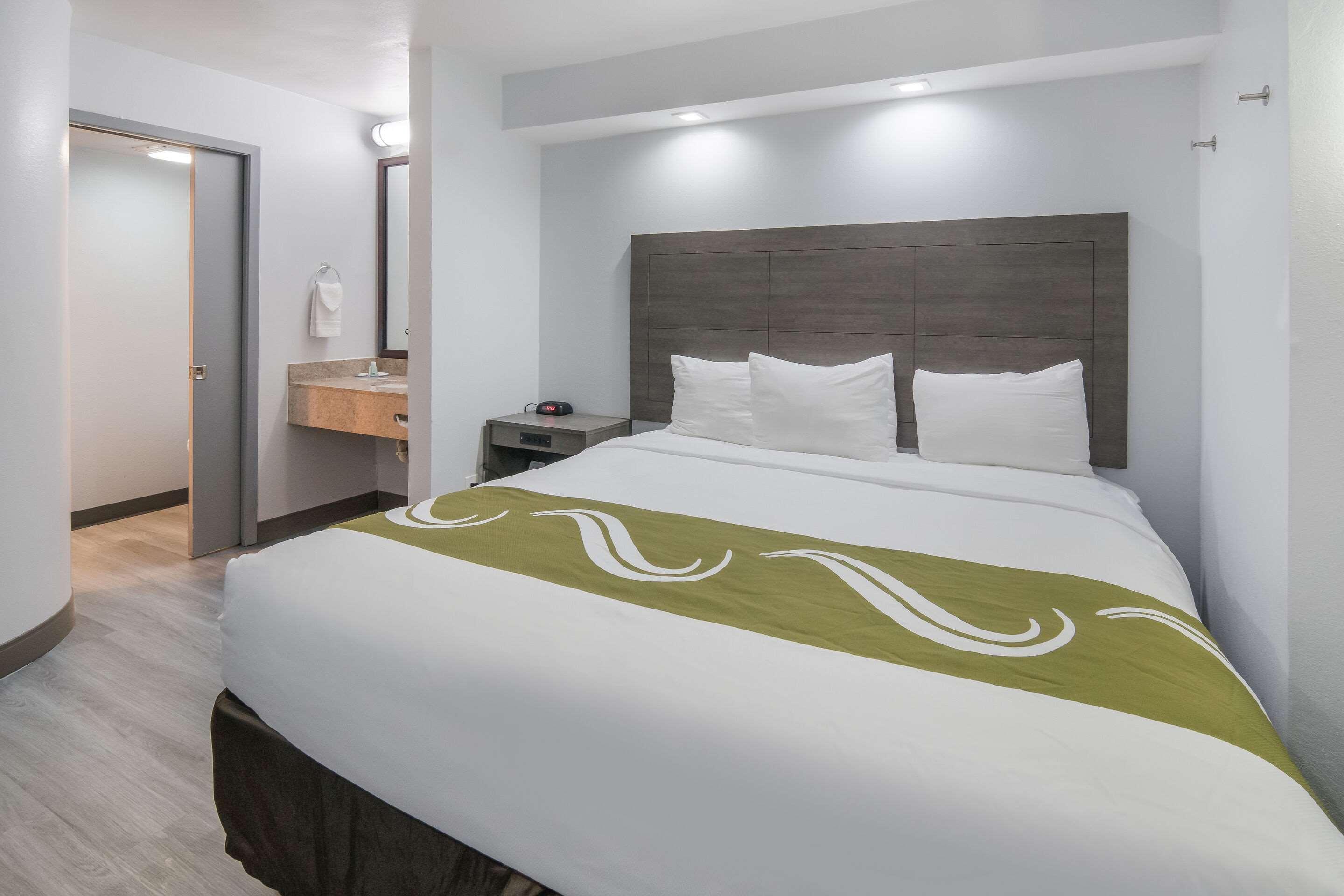 Quality Inn & Suites Richardson-Dallas ภายนอก รูปภาพ