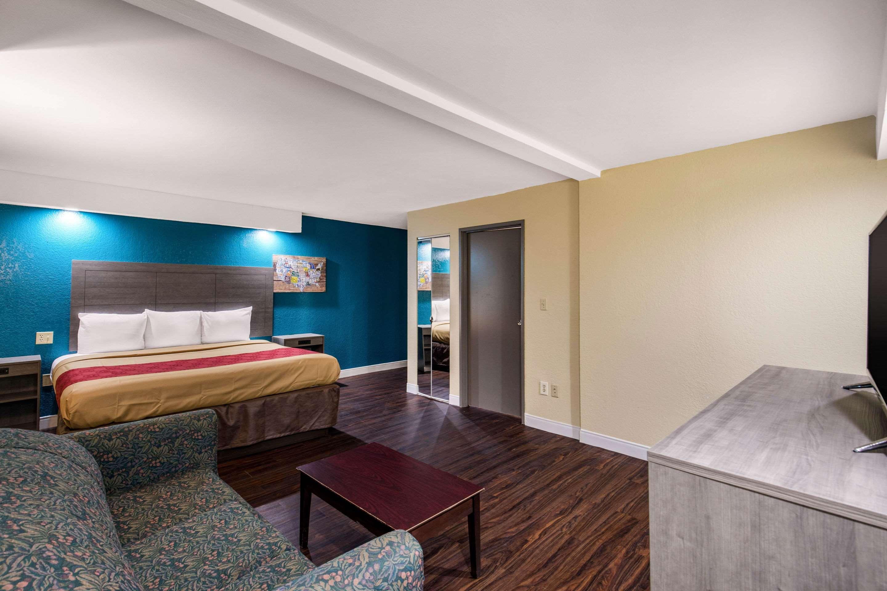 Quality Inn & Suites Richardson-Dallas ภายนอก รูปภาพ