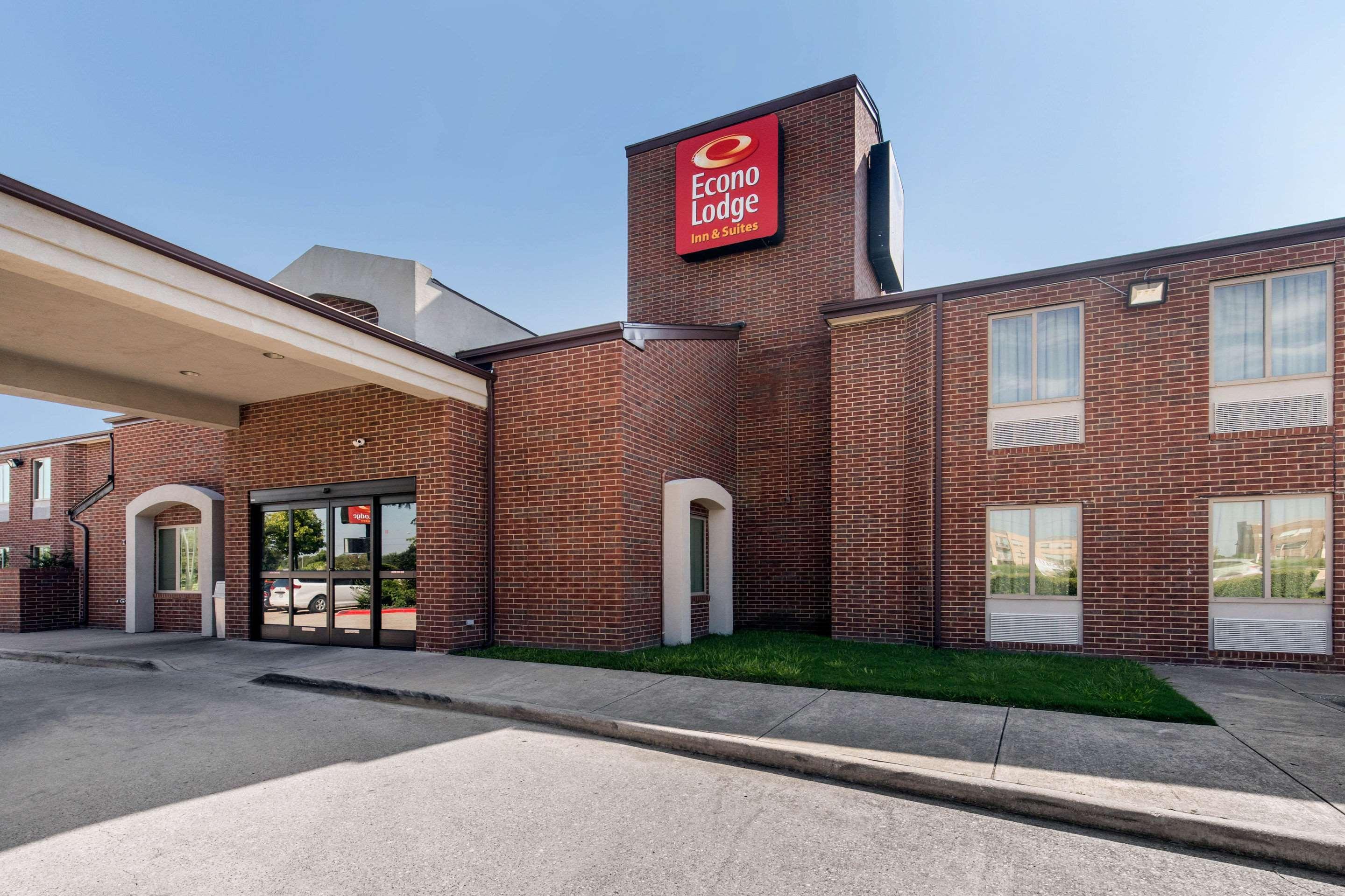 Quality Inn & Suites Richardson-Dallas ภายนอก รูปภาพ