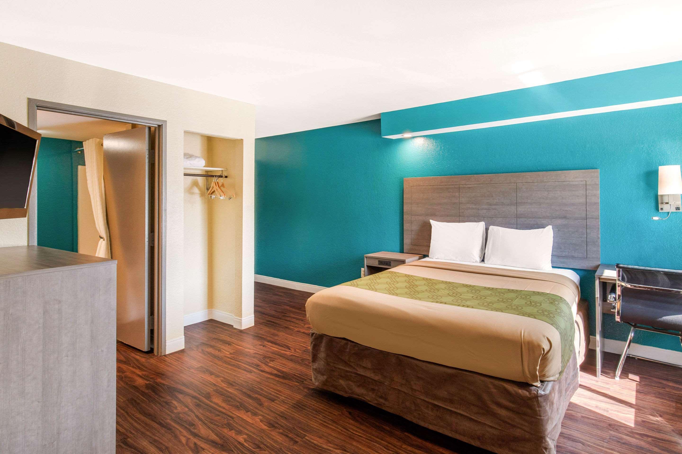 Quality Inn & Suites Richardson-Dallas ภายนอก รูปภาพ
