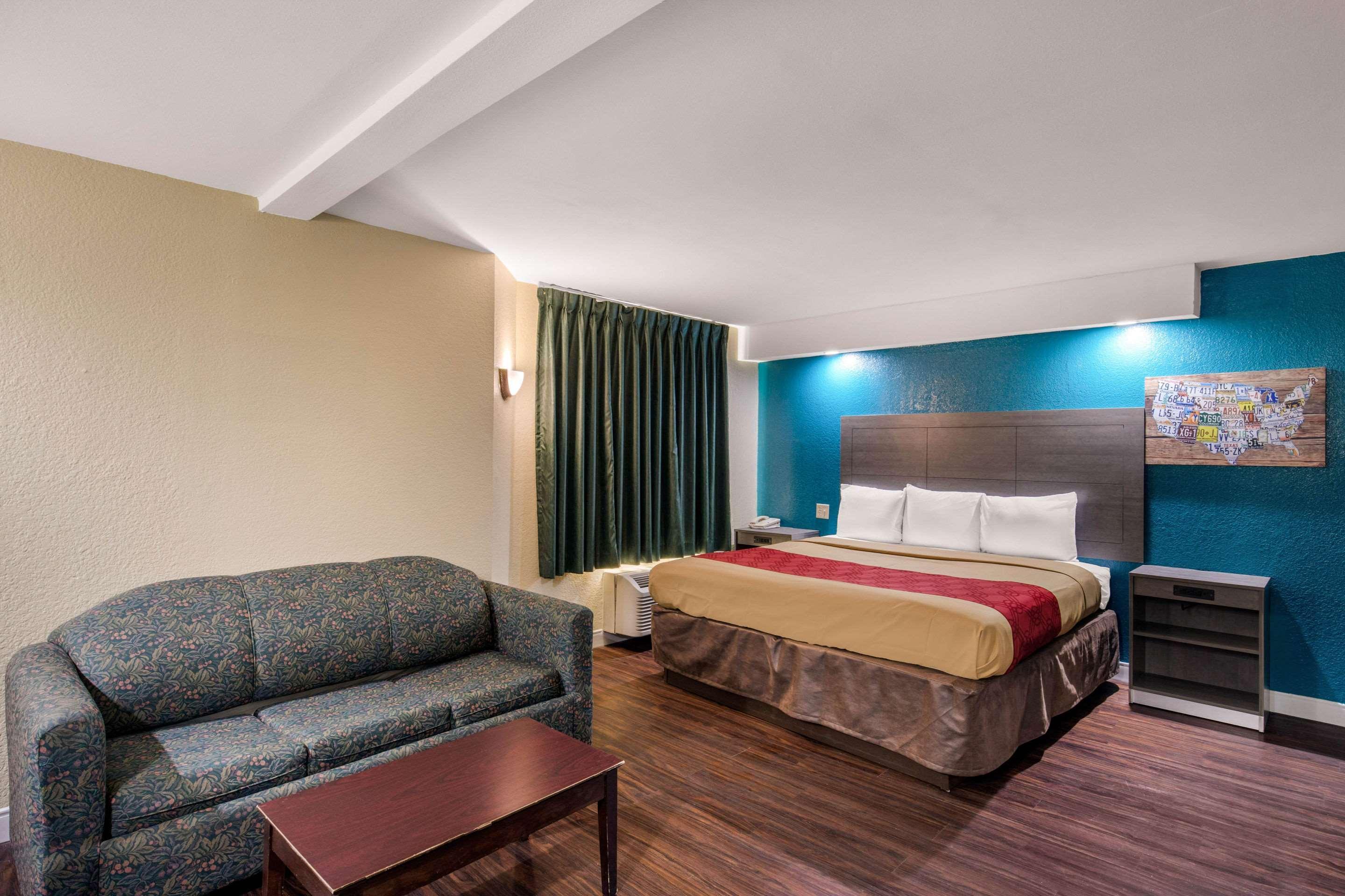 Quality Inn & Suites Richardson-Dallas ภายนอก รูปภาพ